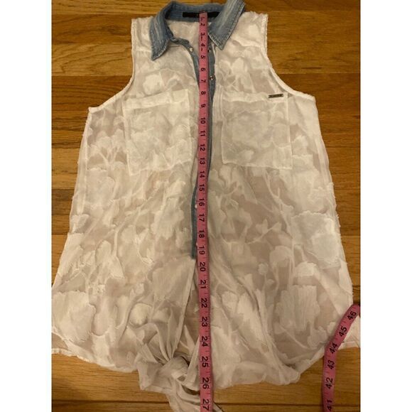 Guess women's white sheer floral denim collared button tied sleeveless blouse XS - Picture 9 of 9